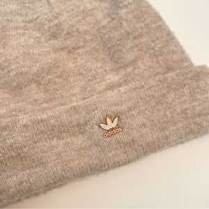 Adidas Originals Fuzzy Beanie - Rose Gold